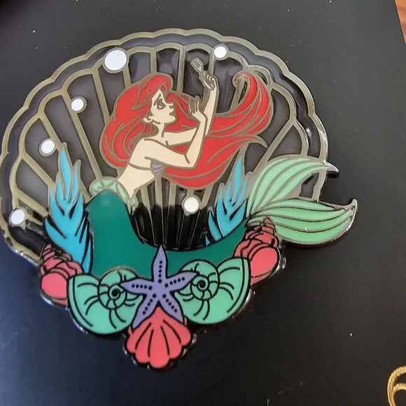 Loungefly Ariel Enamel Pin Little Mermakd Stainglass Shell Disney Princess NEW - Picture 4 of 7